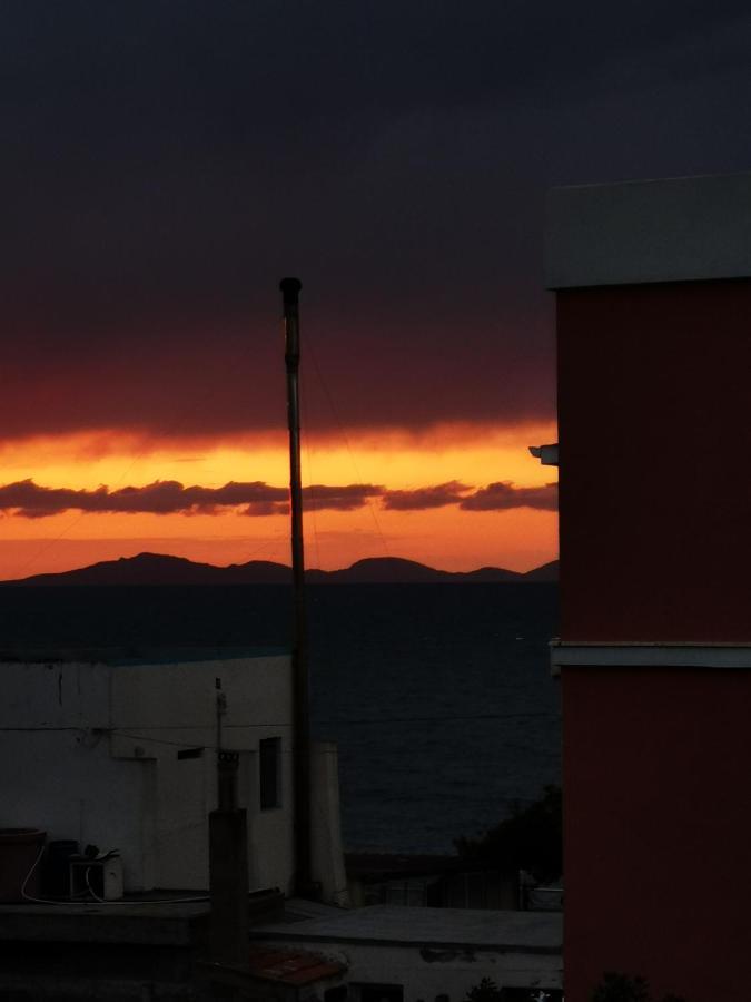 Casa Mea Posizione Strategica A Due Passi Dal Mare Porto Torres Exterior foto